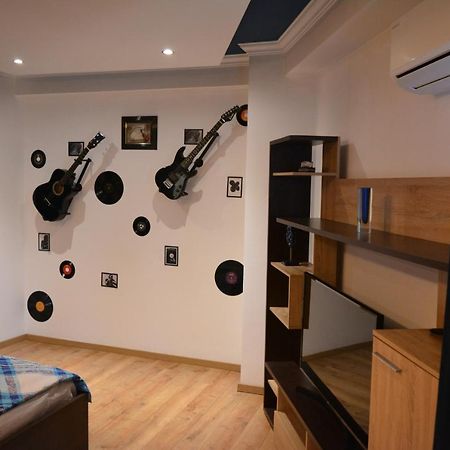 M@D Music Apartment Тимишоара Екстериор снимка